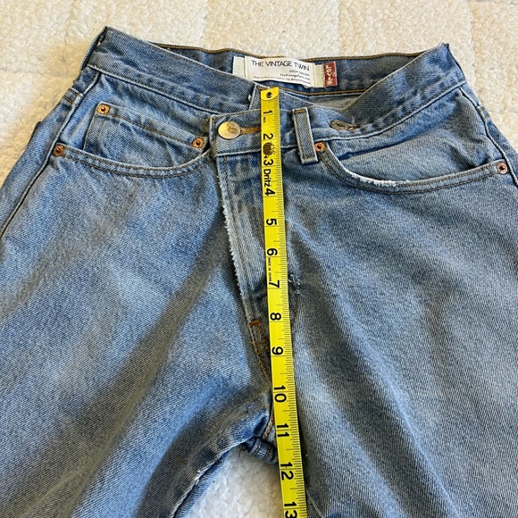 The Vintage Twin Reworked Levi’s jeans - Picture 14 of 16